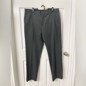 Calvin Klein Gray Dress Pants Men’s Size 38x32 Classic Fit Work Office